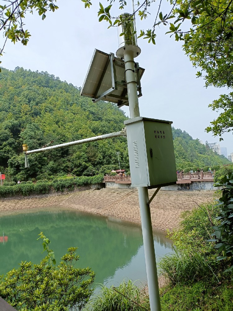 Réservoir-Eau-Pluie-Conditi.jpg