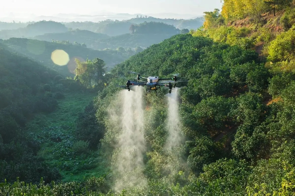 drones de protection des plantes.jpg