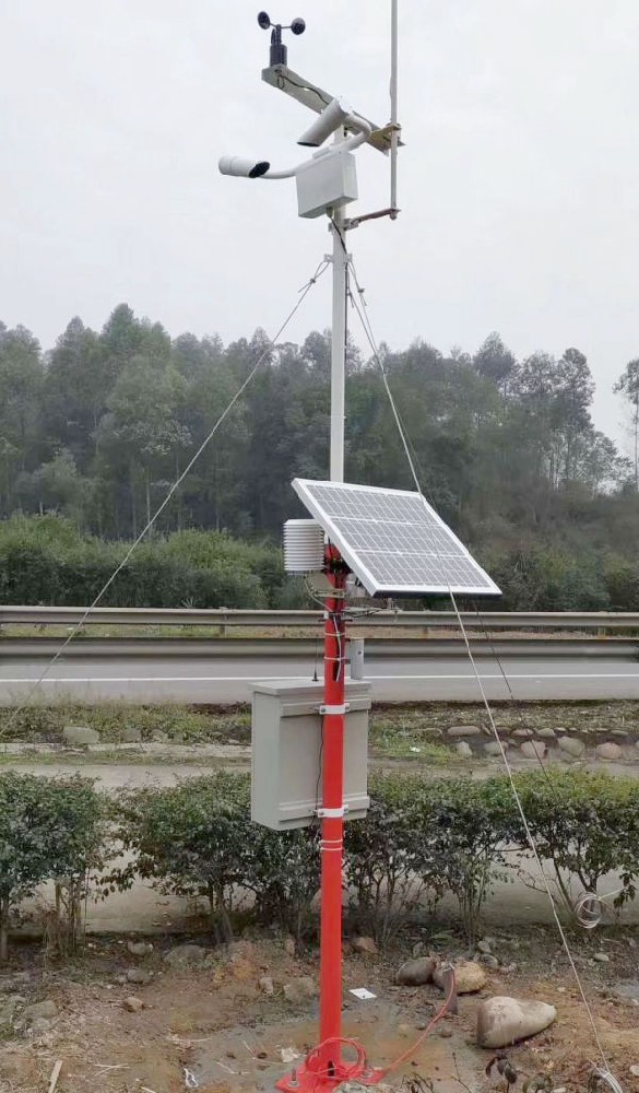 Installation de stations météorologiques sur autoroute.jpeg
