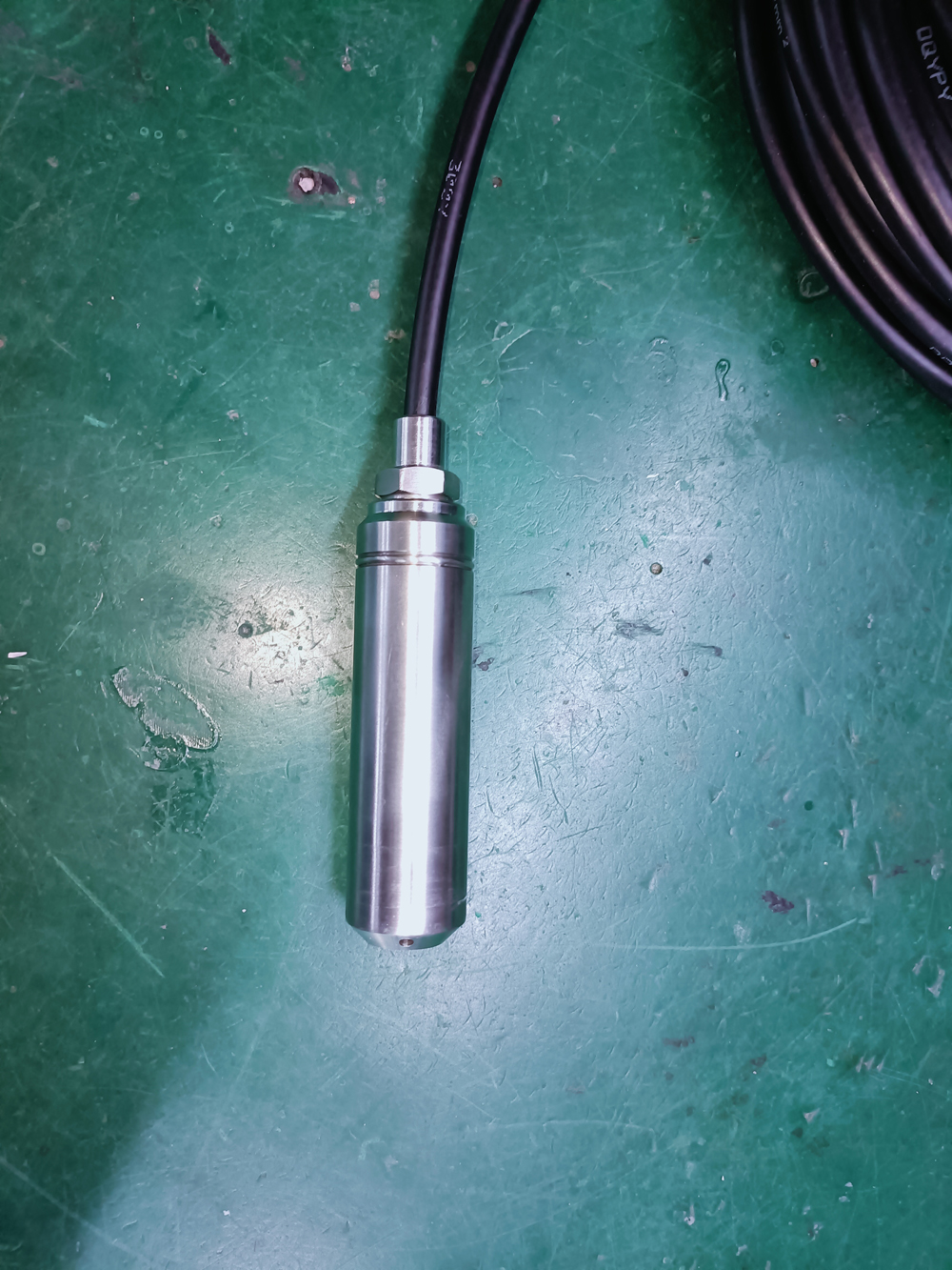 Capteur de niveau d'eau sous pression.jpg