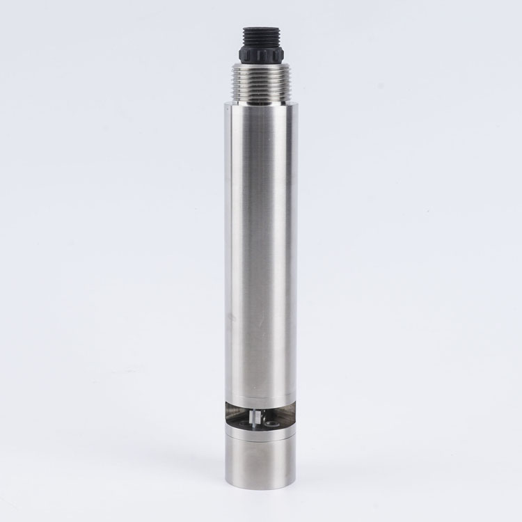 Détail de la sonde du capteur DCO pour la surveillance de la charge organique industrielle