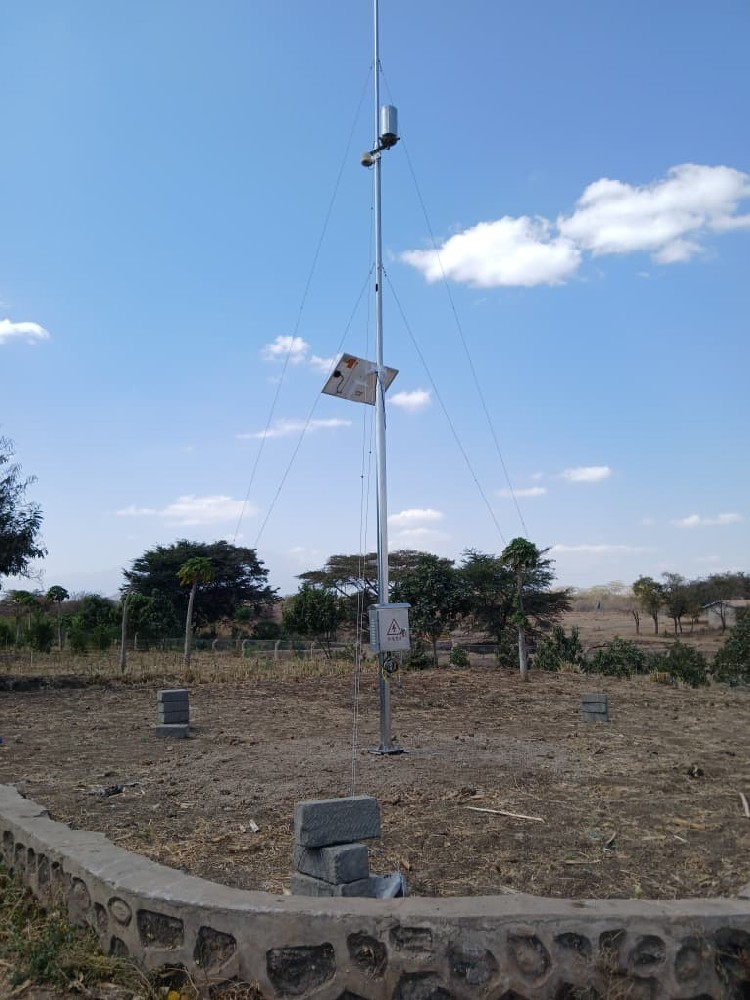 Station météorologique de recherche NiuBoL de 10 mètres installée en Tanzanie - référence projet